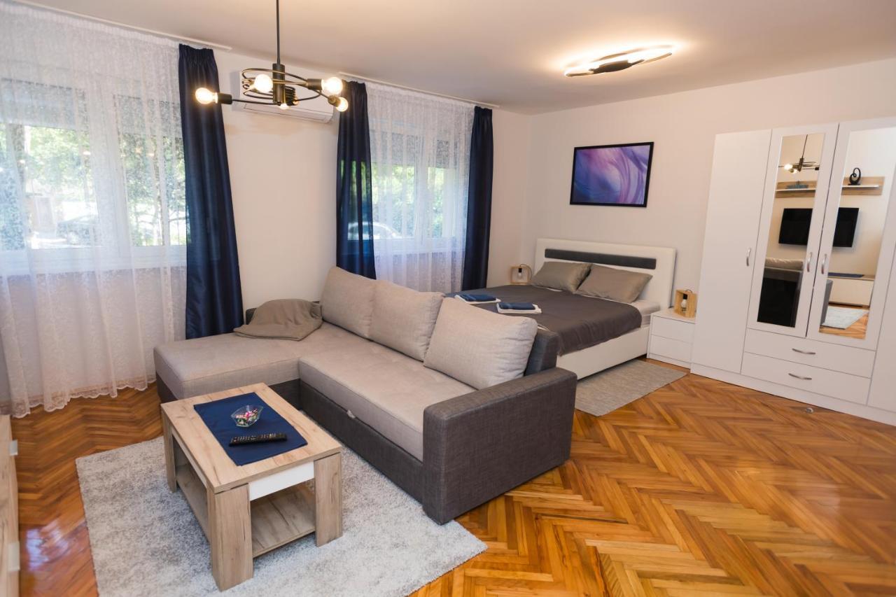 Apartman Studio Blue Subotica Eksteriør billede